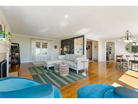 811 NW Skyline Crest Road Portland OR 97229