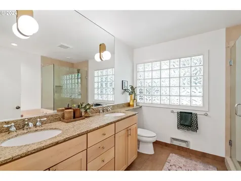 811 NW Skyline Crest Road Portland OR 97229