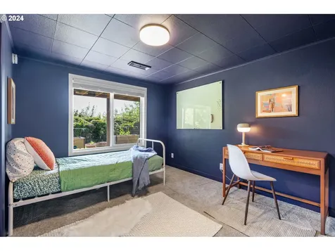 811 NW Skyline Crest Road Portland OR 97229