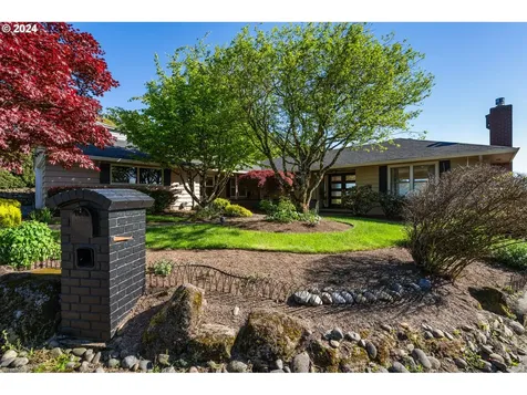 811 NW Skyline Crest Road Portland OR 97229