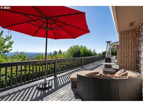 811 NW Skyline Crest Road Portland OR 97229