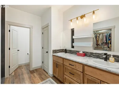 105 Tiger Lily Drive Castle Rock WA 98611