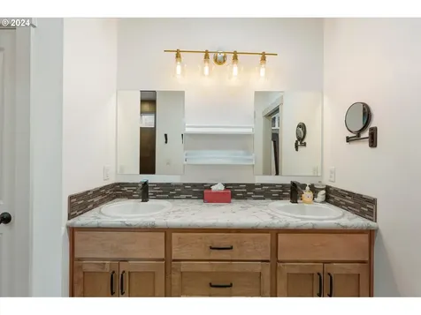 105 Tiger Lily Drive Castle Rock WA 98611
