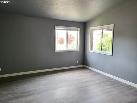 221 NW Blair Street Sheridan OR 97378