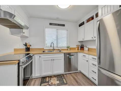 17128 Sw Sumac Court Beaverton OR 97007