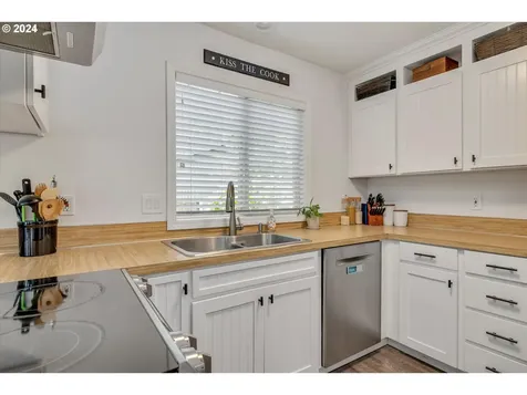 17128 Sw Sumac Court Beaverton OR 97007
