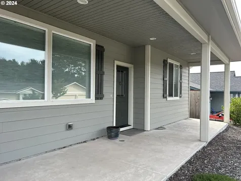 4280 Nandina Drive Florence OR 97439