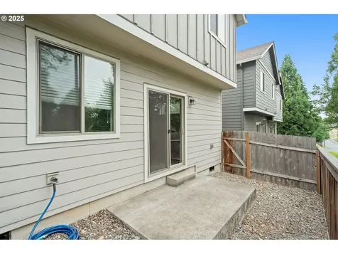 180 N 44th Place Ridgefield WA 98642