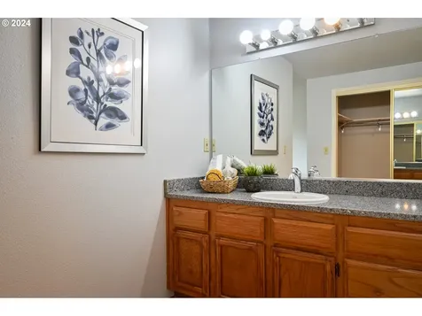 1224 Nw 122nd Avenue Portland OR 97229