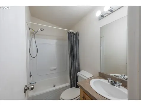 3310 Sandpiper Drive Coos Bay OR 97420