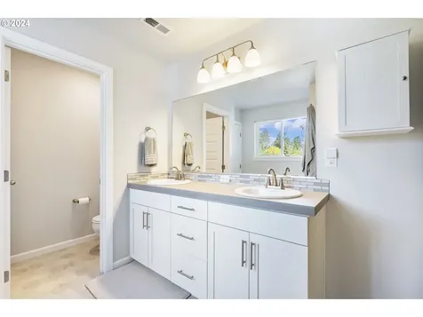 18522 SW Bluebird Lane Beaverton OR 97003
