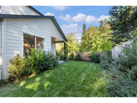 18522 SW Bluebird Lane Beaverton OR 97003