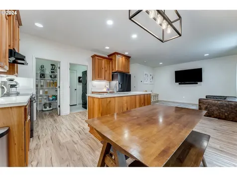 614 Stone Park Kalama WA 98625