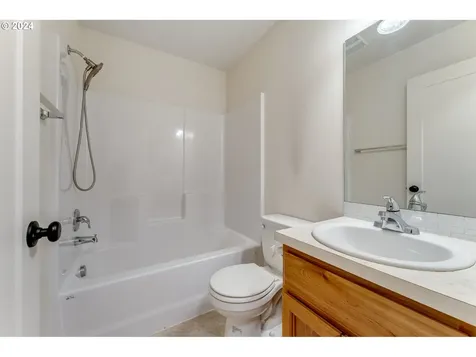 614 Stone Park Kalama WA 98625