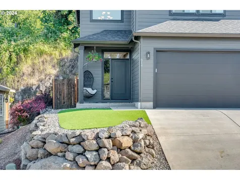 614 Stone Park Kalama WA 98625