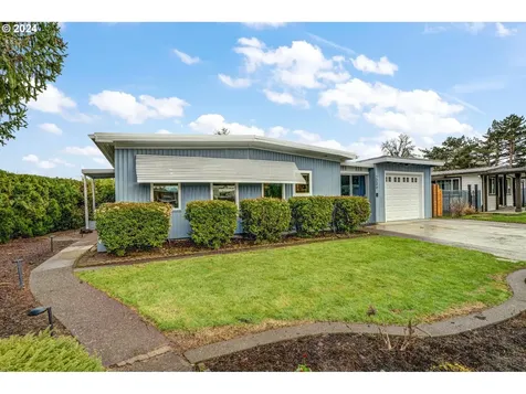 2086 Greentree Drive Ne Salem OR 97305