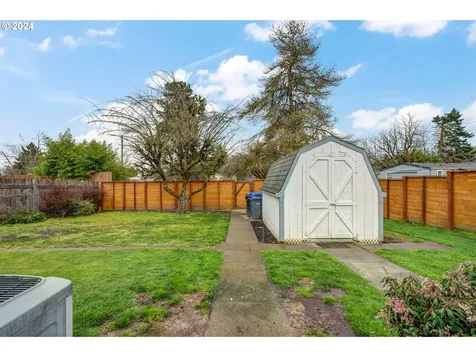 2086 Greentree Drive Ne Salem OR 97305