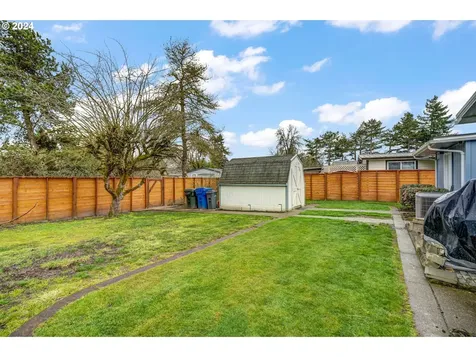 2086 Greentree Drive Ne Salem OR 97305
