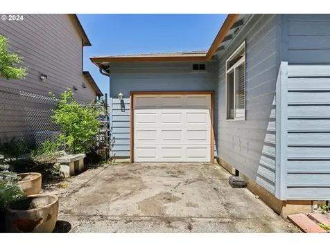 16305 Ne 63rd Street Vancouver WA 98682