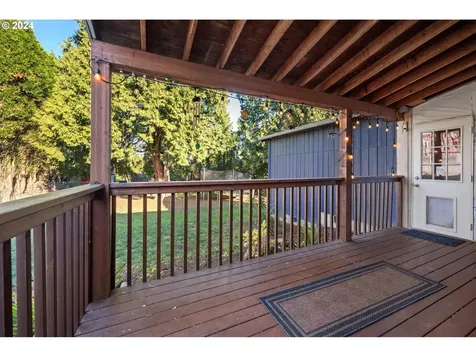 1115 NW 8th Street Gresham OR 97030