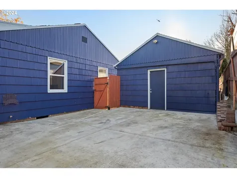 1115 NW 8th Street Gresham OR 97030
