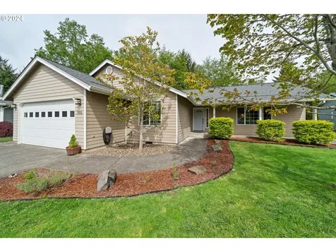 765 Sw Kalmia Avenue Warrenton OR 97146