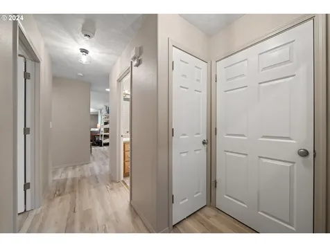 765 Sw Kalmia Avenue Warrenton OR 97146