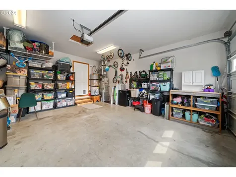765 Sw Kalmia Avenue Warrenton OR 97146