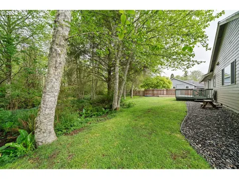 765 Sw Kalmia Avenue Warrenton OR 97146