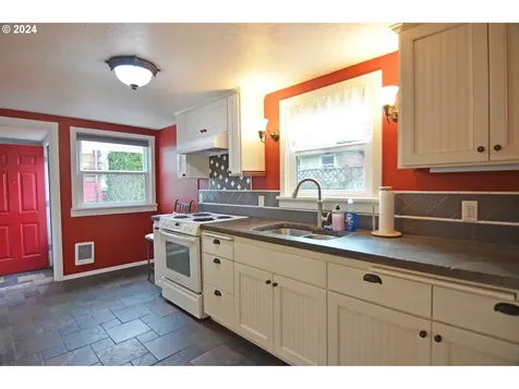 3809 Willamette Street Eugene OR 97405