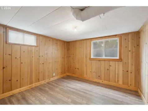 11224 Ne Flanders Street Portland OR 97220