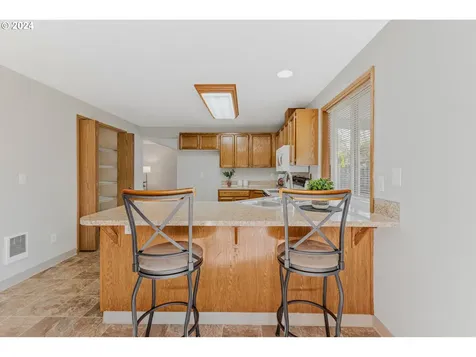 5913 NE 99th Street Vancouver WA 98665