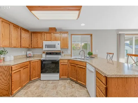 5913 NE 99th Street Vancouver WA 98665