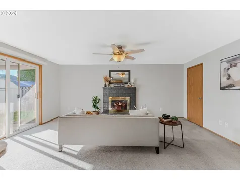 5913 NE 99th Street Vancouver WA 98665