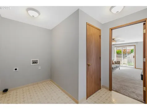 5913 NE 99th Street Vancouver WA 98665