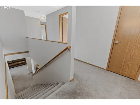 5913 NE 99th Street Vancouver WA 98665
