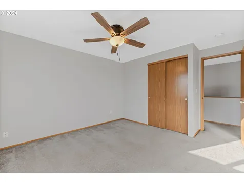5913 NE 99th Street Vancouver WA 98665