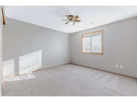 5913 NE 99th Street Vancouver WA 98665