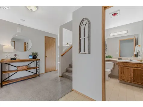 5913 NE 99th Street Vancouver WA 98665