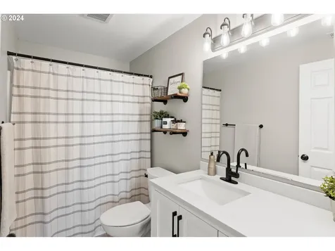 14596 Sw Oregon Street Sherwood OR 97140
