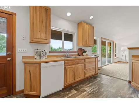 4330 Ne 290th Street La Center WA 98629