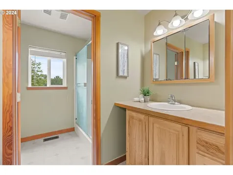 4330 Ne 290th Street La Center WA 98629