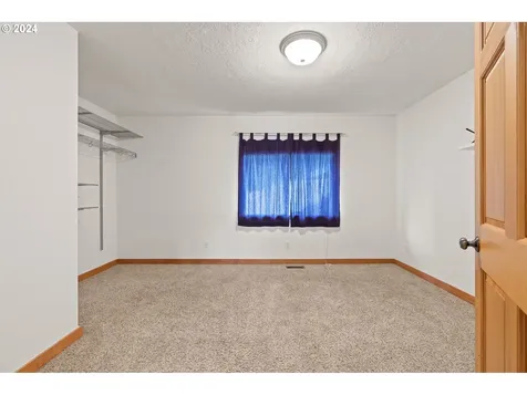 4330 Ne 290th Street La Center WA 98629