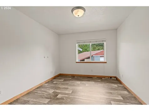 4330 Ne 290th Street La Center WA 98629