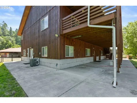 4330 Ne 290th Street La Center WA 98629