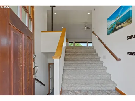4330 Ne 290th Street La Center WA 98629