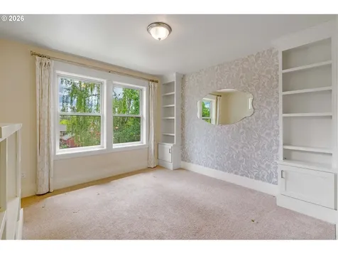 3825 SE Rural Street Portland OR 97202