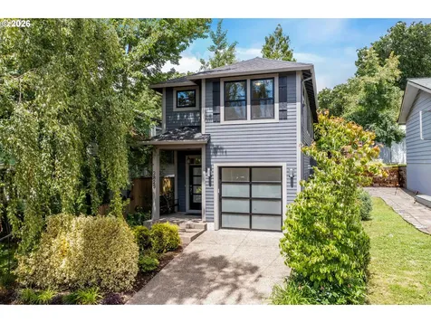3825 SE Rural Street Portland OR 97202