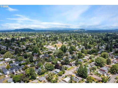 3825 SE Rural Street Portland OR 97202