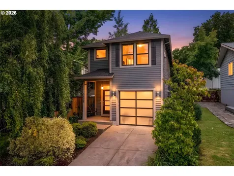 3825 SE Rural Street Portland OR 97202